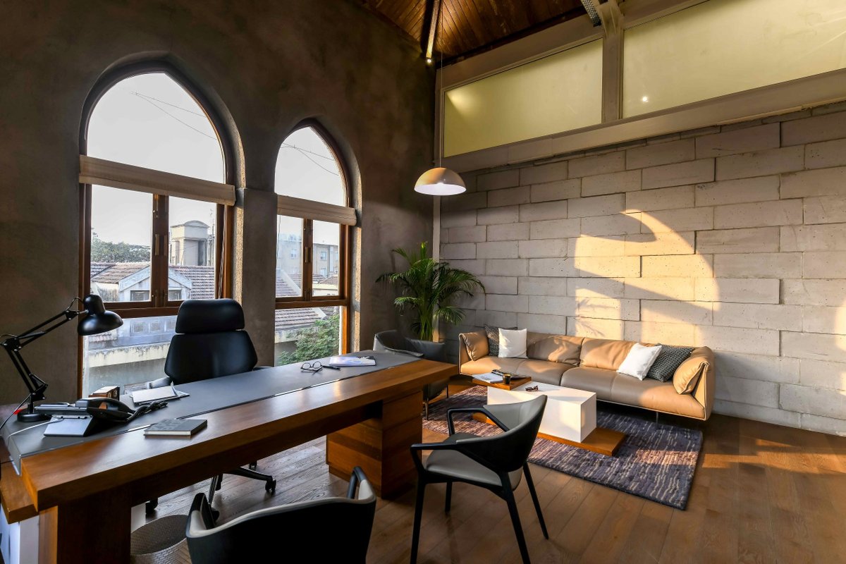 vol_zero's tweet photo. The Loft by Studio PKA
Full project here: https://t.co/9BAYjMFQPr
#India
#volumezero
#design
#featuring
#architectural
#archilovers
#architexture
#architecturelovers
#volzero
#architecture
#architectureporn
#architect
#architects
#Offices
#office
#studio
#brick https://t.co/XLtxjKrQbn