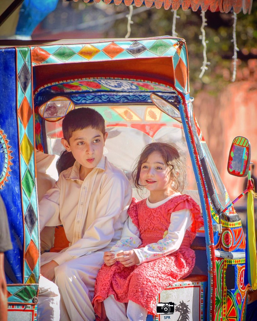 UsmanInChina's tweet photo. She is so adorable 😍 Pakistan is full of beauty ❤
#baby #cute #Pakistani
Credits: @shujaparvez1 
她漂亮极了， 
巴基斯坦🇵🇰充满了美丽（丽质）
@destinationpak @TravelPakistan_ @JAfridi10 @Alpine_Pakistan @PakistanNature @Tourism_In_PK @GilitBaltistan @DanyalGilani @zlj517 https://t.co/1Qyyzt4G7D