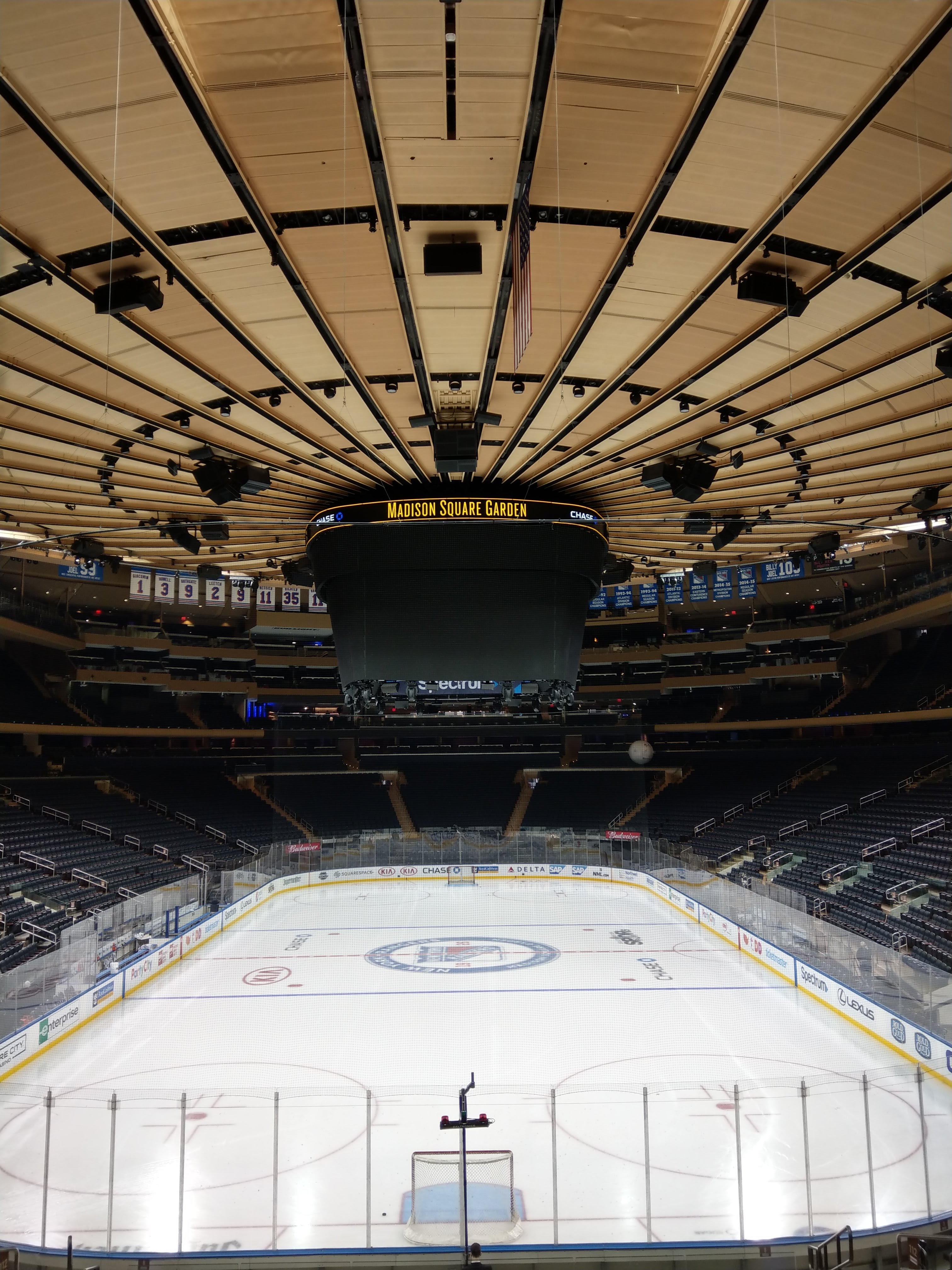 Top 10 Must See NHL Arenas