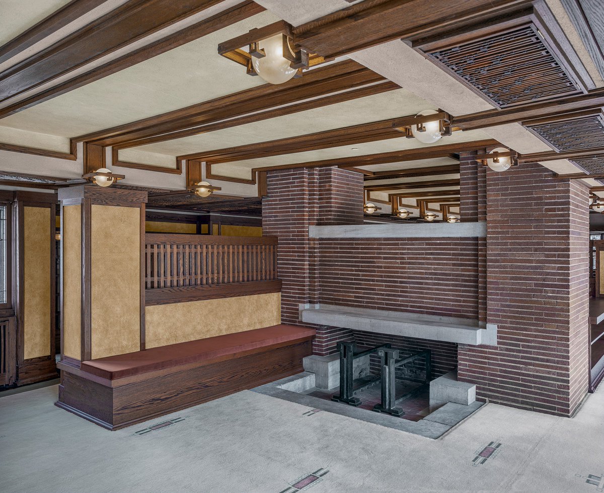 6. Robie House, Chicago, USA. This house exemplifies so much of what made Frank Lloyd Wright and his Prairie style great. Rich textural interest and exceptional attention to detail make this building, which hugs the ground, a real joy to experience.