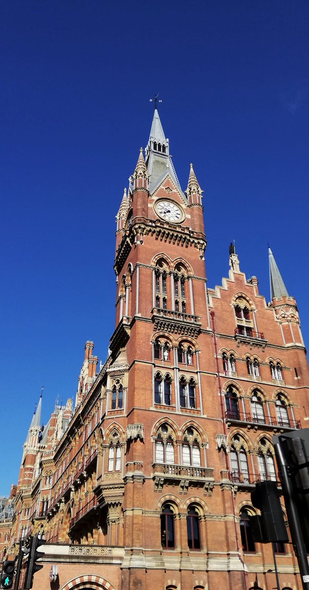 7. St Pancras Station & Midland Grand Hotel, London, England This building encapsulates everything I love about Victorian architecture. Sheer delight in historical detail, applied lavishly, paired with genuine excitement and enthusiasm about the possibilities of new technology.