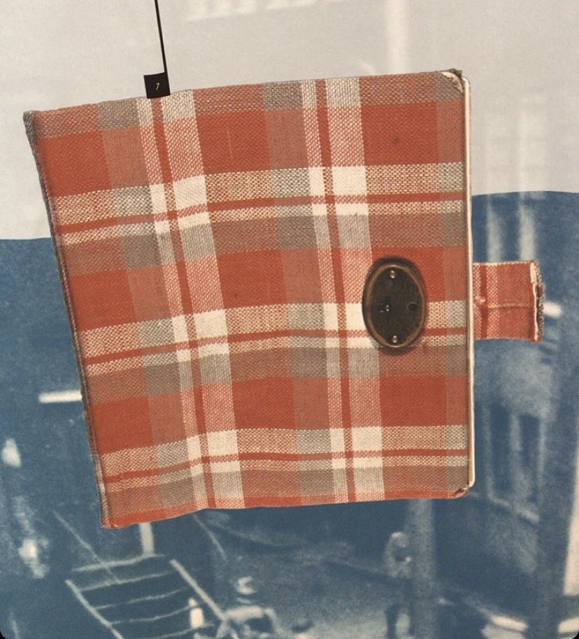 JolieJulie3's tweet photo. Just finished watching #AnneFrank Parallel Stories on @netflix. I actually went to see one of the exposition about her life. The only thing I said was "why? Why such hate?"... Sois gentil et tiens courage //Be kind and have courage. #AnneFrank #Netflix #ParallelStories #BeKind https://t.co/2zhzQhnBHL