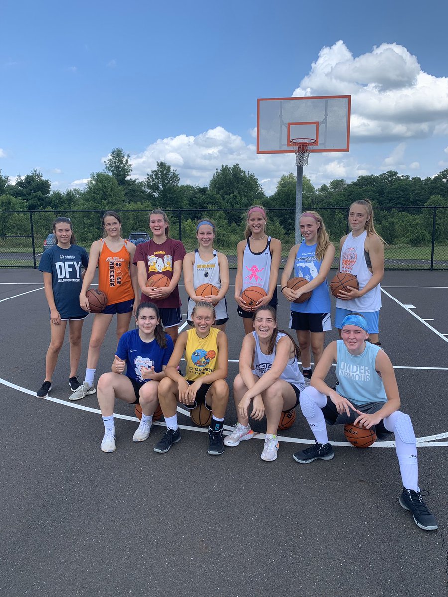 Lions are all smiles after a great workout today. Keep working! 💪🏀