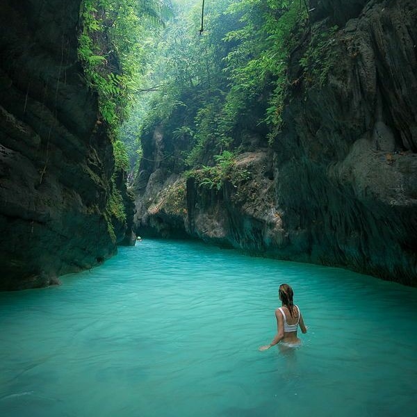 Traveling_side tweet picture