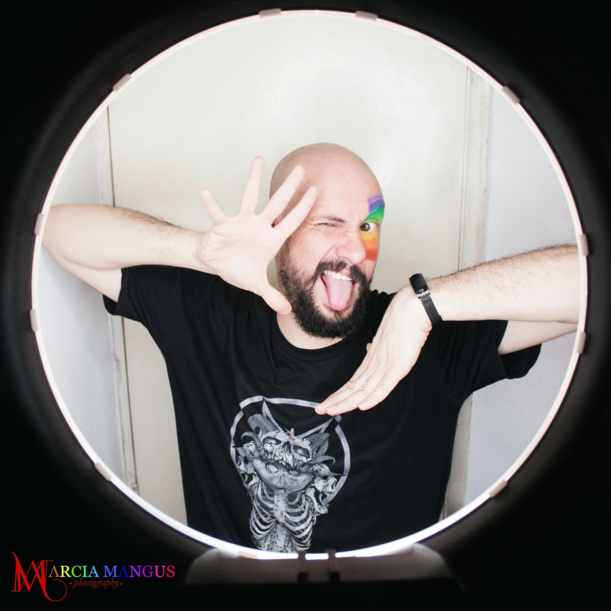 chinto's tweet photo. Dato curioso: la foto y el dibujo son de la misma artista: @MarciaLSD https://t.co/eHJZ2rWv0b