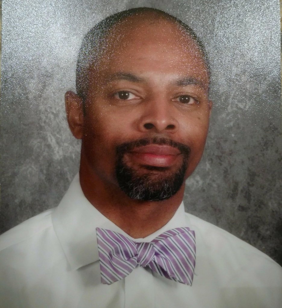 SBJohnson070116's tweet image. Congratulations to Mr. Prioleau on his appointment as Calvert High School's principal. @calvertnet @THECalvertHigh #calvertshines