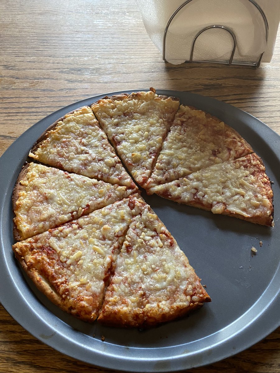 devinblundy's tweet photo. $FMCI @tattooed_chef @eattattooedchef @super_trades @SamsClub @Walmart @Costco_Deals I seriously just found my new favorite pizza. Tattoed Chef’s Cauliflower Pizza is amazing. Taste better than some of the finest and most pop #eathealthy #keto #ketodiet #healthy #best #samsclub https://t.co/7DZFNGIUVG