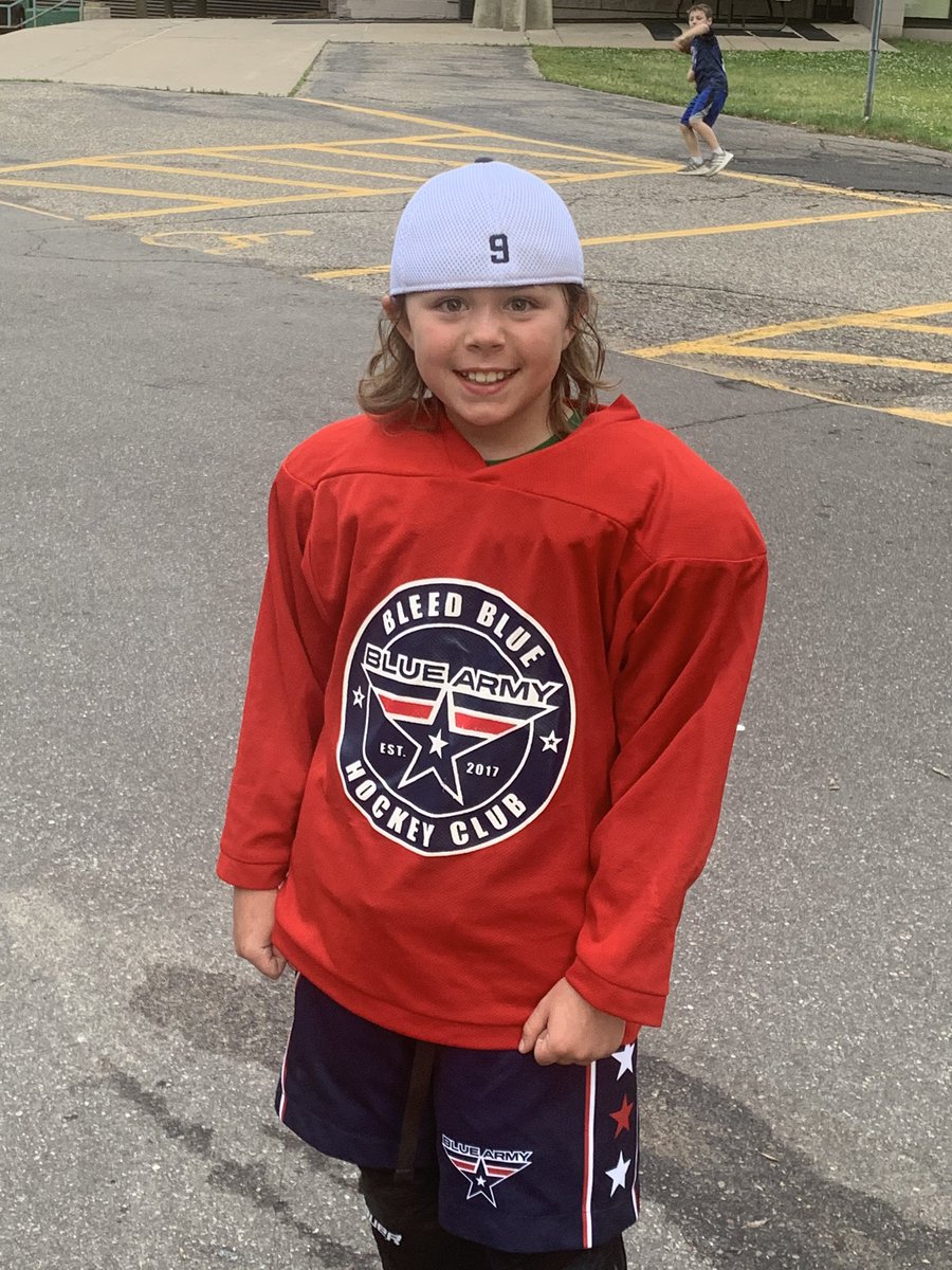 2011_army's tweet photo. Better late than never. Last week Caz J showed up ready to skate, he listened and even mixed it up during our scrimmage. Belated congrats on Soldier of the Day Caz. Improve every practice is what we talk about, you’re doing it! https://t.co/nl8k2LCjt3
