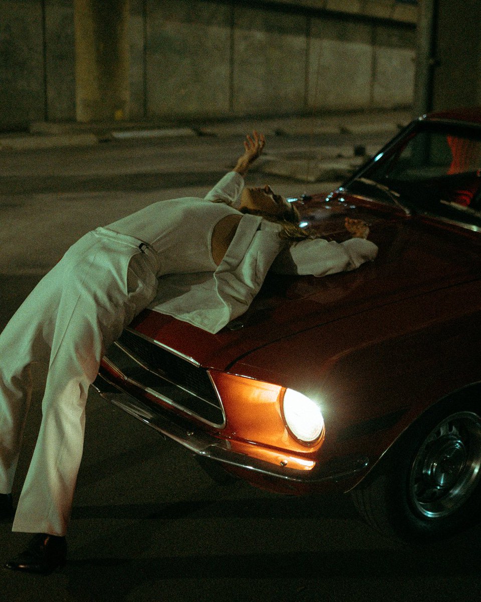 ⚡TONIGHT⚡⠀
⠀
First <a href="/triplej/">triple j</a> Good Nights with <a href="/BHustwaite/">Bridget Hustwaite</a> from 6pm &amp; then the video premier at 9pm on Youtube. ⠀
⠀
I'll be in the Youtube chat from 8:45pm

congrats-music.lnk.to/russianroulette