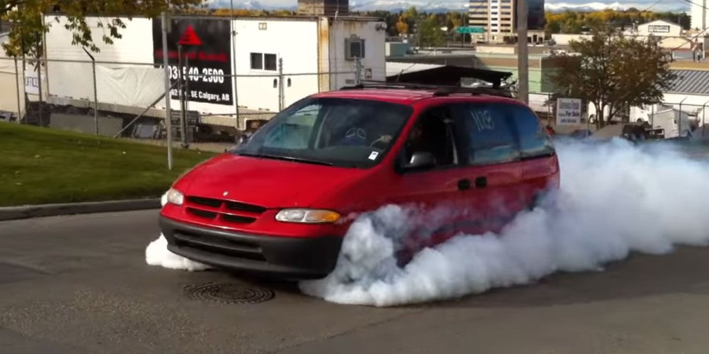 EngineNoiseTalk's tweet photo. Would you drive a turbocharged minivan?

Jeremy shares some Dodge Grand Caravan news in tomorrow's new Car News &amp; Coffee. #turbo #turbocharged #TurboVan #MinivanBurnout
📷: #Autoweek https://t.co/SyzYE1Oet8
