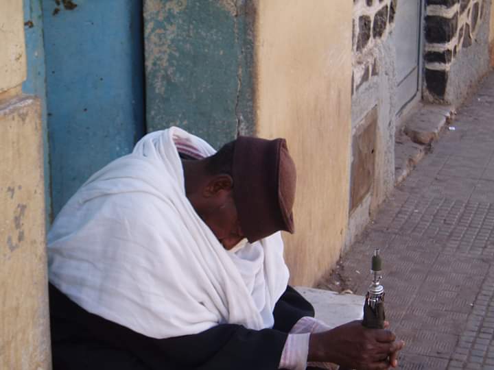 EritreaHopes's tweet photo. It is so sad to see this but it's how eritrean lives😭🤦🏾‍♂️🤦🏾‍♂️ https://t.co/KMv7pEcQgi