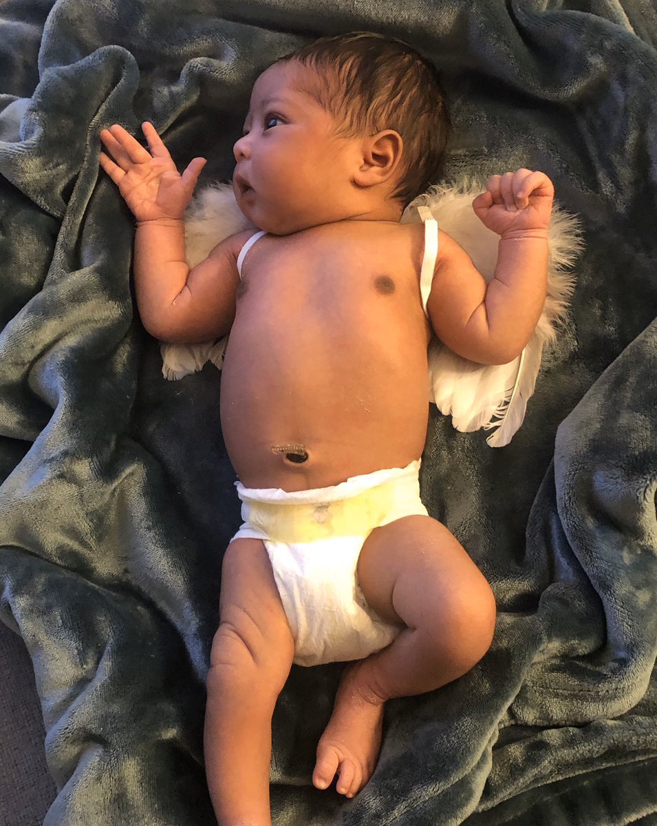 LeeWagers_'s tweet photo. @BleacherReport @usainbolt Took some 1 Week old pics yesterday......
Same Blanky!!
#LittleLee
#OlympiaLightningBolt
#Lee3 https://t.co/FqcJ1O54cu