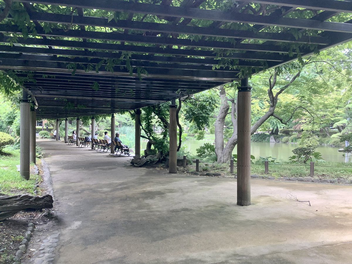 𝚂𝚝𝚊𝚢𝚑𝚊𝚛𝚍 松本楼 東大構内のしか知らんかったけど 本家も安くてかわいいじゃん 日比谷公園