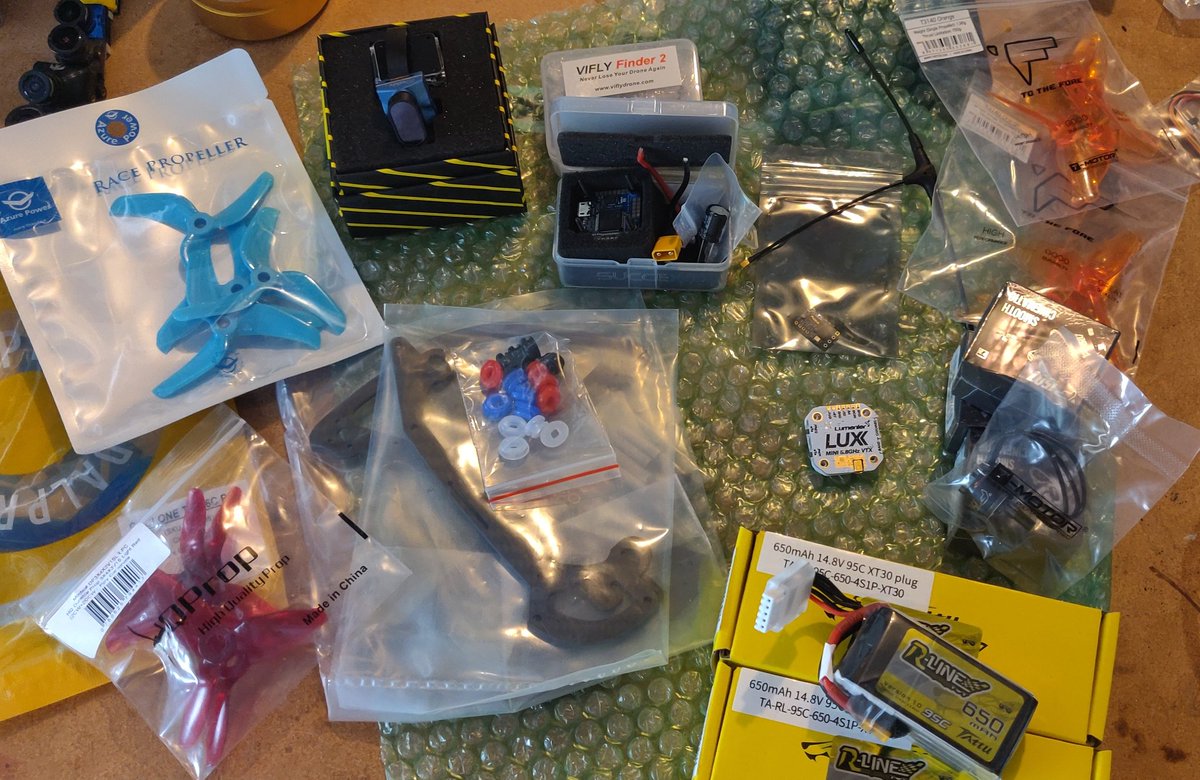hoverbillfpv's tweet photo. 3" acro incoming! https://t.co/LkEBU1fdka