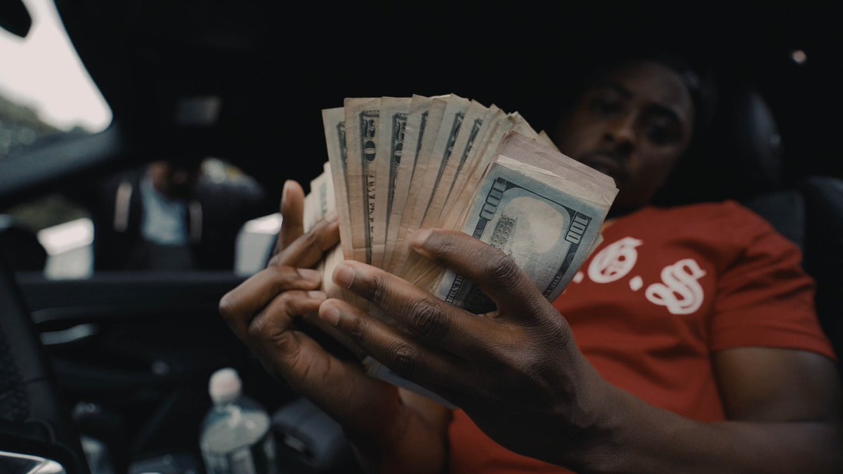 Esbei2x's tweet photo. “I’m in a Cutthroat hood & all my neighbors is gangsters” 💙⚔️#freeda9 https://t.co/ZA5JaKlFi9
