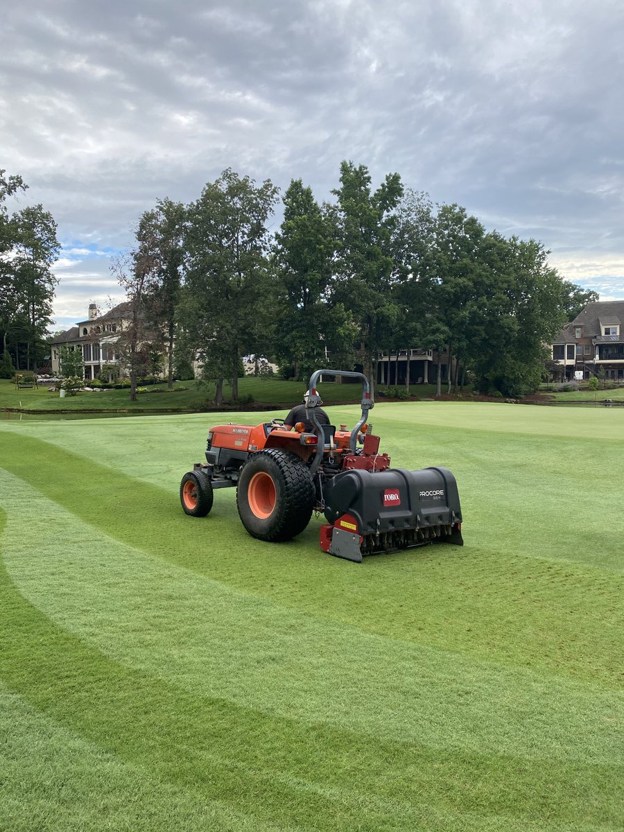 FDCC golf course staff has killed it this week once again finishing off a maintenance Mon n Tue with some punching of approaches n a top dressing to go with it!!
Thank you !!!!!