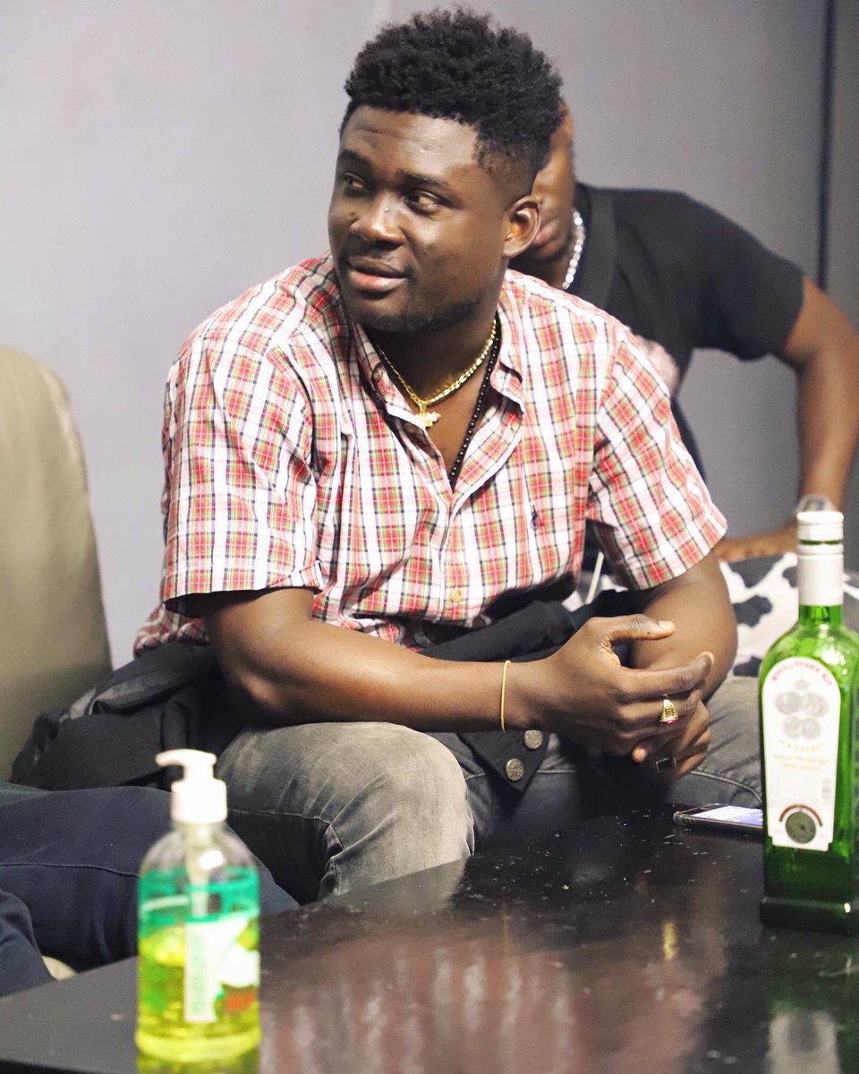 Bmuxx_Carter's tweet image. DPZ NATION x HIMRA x CHINOIS x J HAINE x LIL BLACK - Tu es un Tchêpo ‼️ en cours de téléchargement . 40%