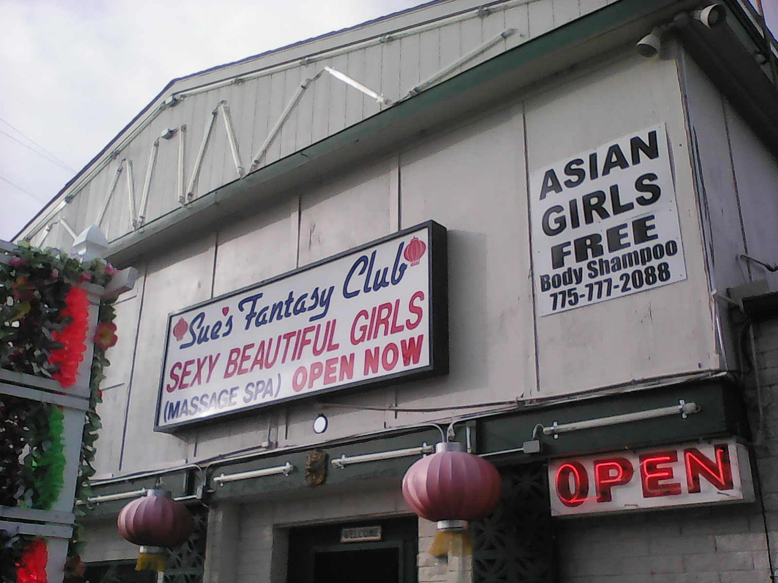 Sue's Fantasy Club - Adult Entertainment Club in Elko
