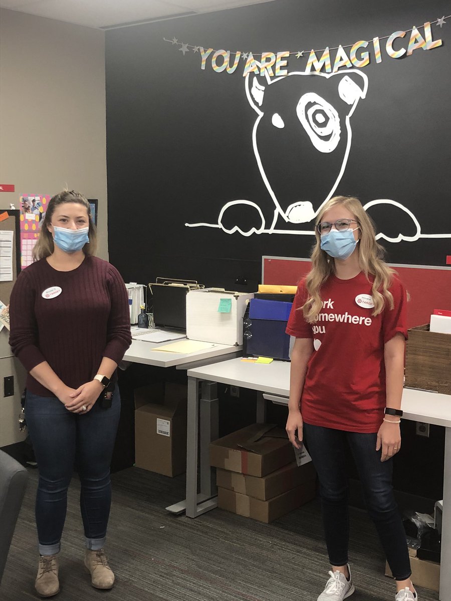 CRBrookhouser's tweet photo. We welcomed our new intern Taylor to Target yesterday! Excited for her internship and to be a part of the Target family. Thank you @brookesunwall and the Conway team for hosting! 🙌🏼🎯 https://t.co/yAeJoTonv0