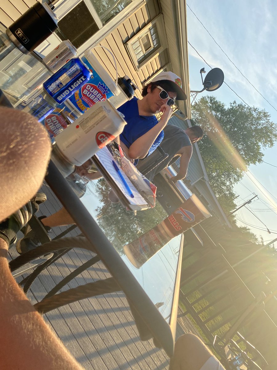 BrickleyField's tweet photo. post wiffle beers &amp; sausages 😎 https://t.co/n3jRmZOjDf