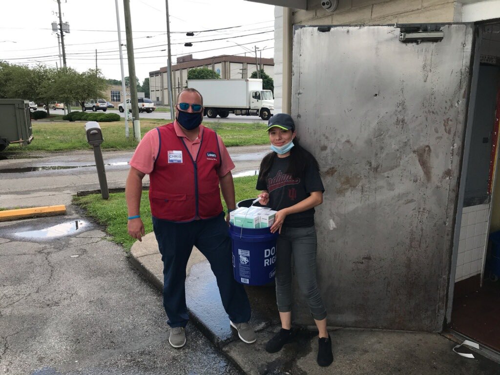Sharing some N95 masks with the west Indy community. I’m proud every day. #loweslife #teamwork #ALLIN