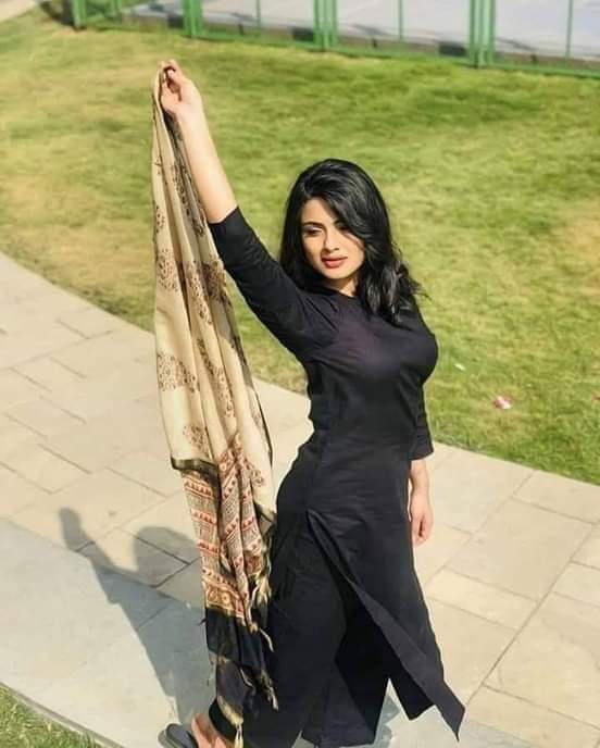 Inayafatima5's tweet photo. بوچھن دا ختم رواج نہ کر کجھ سوچ توں بارے بوچھن دے

چن   فلک  توں  آکے چمدا  ہے  رنگین  ستارے  بوچھن  دے 

نت  کھمنڑ  ریس  کریندی  ہی  ہن  ایں لشکارے بوچھن دے

میڈے ذہن توں دلبر نہیں لہندے تیڈے ڈھول آشارے بوچھن
دے https://t.co/FIdaGKXm8U