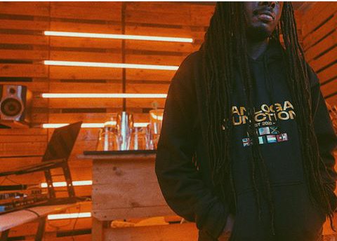 richking_44's tweet photo. @PrinxiPappi #Ipappi prepping one of The branded #AnlogaJunctionAlbum merch.
#Bhim #ipappiGiveMeBeatEh https://t.co/HTZPHXgqUL
