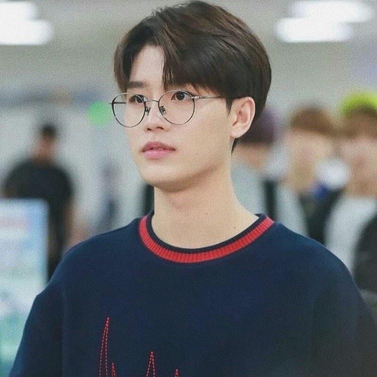 college student moon taeil : are thread that no one ask