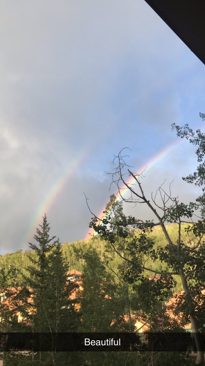 brandon91171's tweet photo. Telluride was such a great time! If I could live anywhere but Texas this is where I’d go. 👌🏽 https://t.co/uiB9ll9RS8