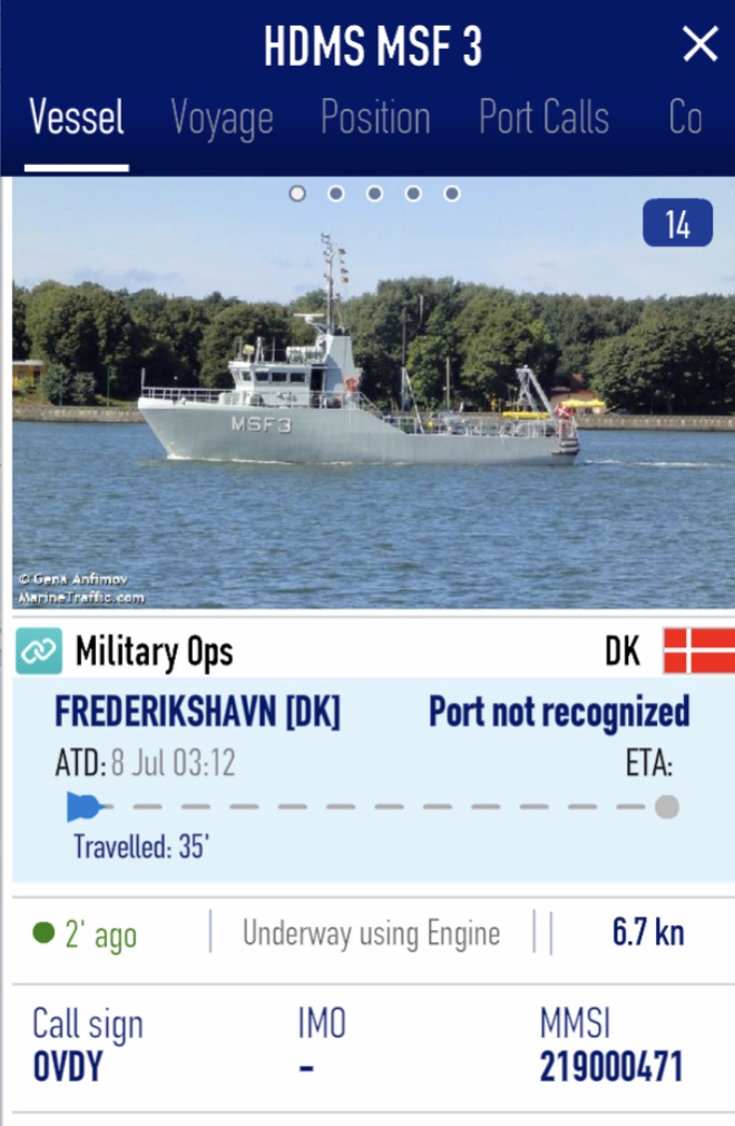 WarshipCam's tweet photo. Royal Danish Navy MSF-class drone minehunter HDMS MSF-3 coming into Frederikshavn, Denmark - July 8, 2020 #hdms #msf3 https://t.co/SRJnY6NK8K