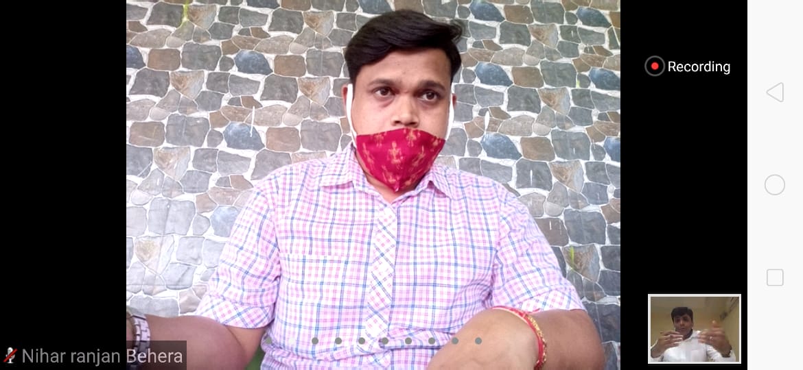Nihar_Bjd's tweet photo. @BYJD_Odisha ର ରାଜ୍ୟ ସଭାପତି @Amaresh_Patri ଙ୍କ  ନେତୃତ୍ୱ ରେ  ଯୁବ ବିଜେଡି ତରଫରୁ #COVID19 ବିପତ୍ତି କୁ ନେଇ ରାଜ୍ୟ ଯୁବ କର୍ମ କର୍ତ୍ତା ମାନଙ୍କ ସହ ଭିଡିଓ କନ୍ଫରେନ୍ସ ମାଧ୍ୟମ ରେ ହୋଇ ଥିବା ସମୀକ୍ଷା ବୈଠକ ରେ ଲୋଇସିଂହା ନିର୍ବାଚନ ମଣ୍ଡଳୀ ତରଫରୁ ମୁ ଯୋଗଦେଇଥିଲି
@Amar4Odisha @BJDITWing @CMO_Odisha @BJD4Balangir https://t.co/TcmgE5RYrP