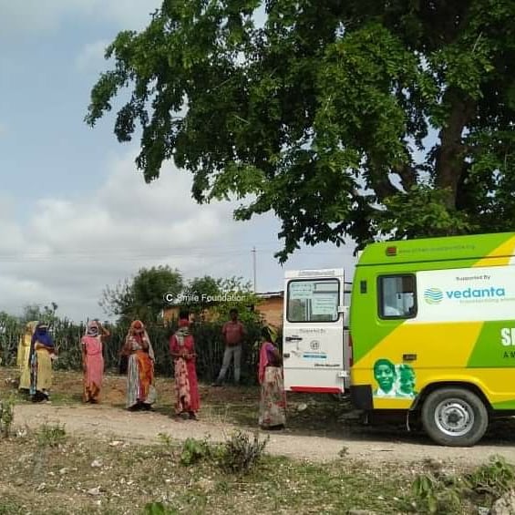 smilefoundation's tweet photo. “#IndiaShares is an integrated campaign aimed to build on the thought that communities -large &amp; small, join hands to help each other out”, said Mr. Santanu Mishra (Co-founder,Smile Foundation).
Know how Smile is addressing needs of the communities👉 https://t.co/JMaBp2q6dW https://t.co/IYg4QU6XJR