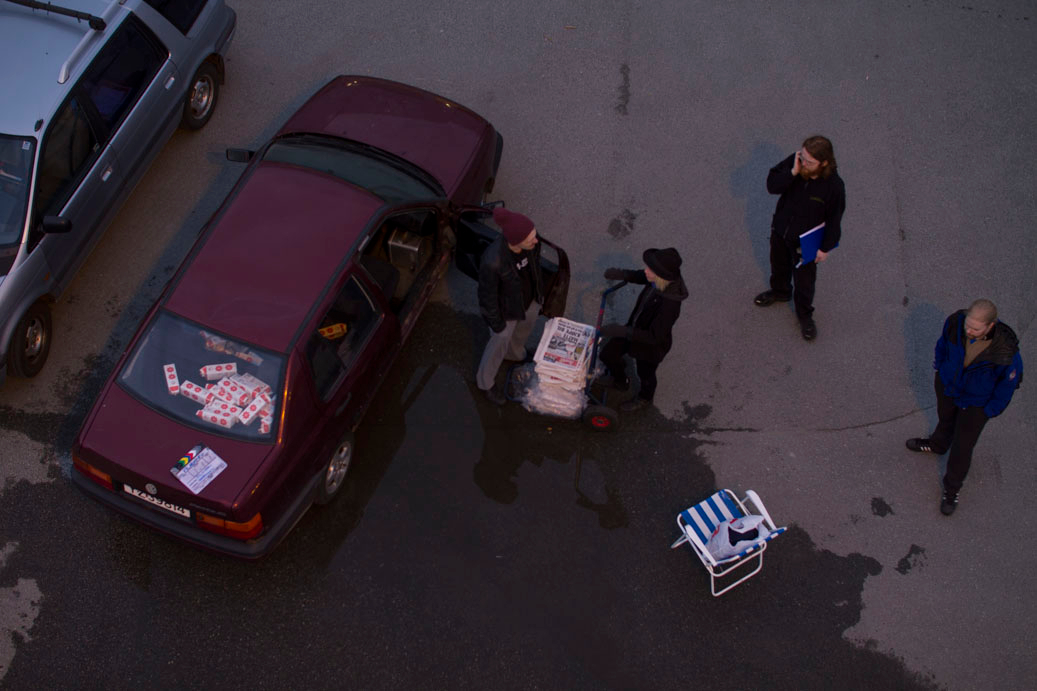 FilmImpro's tweet photo. Har man ikke filmkran, bruker man lift! Fra innspillingen.

#høytoverbakken #tullerusk #avisbud #norskfilm #filminnspilling https://t.co/RvtUGM6MaM