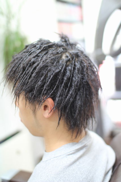 髪切屋taku V Twitter 束感の出やすい髪質 ヘアカラーなし 剛毛 癖毛 束感の出にくい髪質 細い髪 直毛 ヘアカラーを繰り返している 髪 ブリーチ毛 二つ以上当てはまれば束感出ません ツイストパーマ 束感ツイスト ツイストドレッド ドレッド風