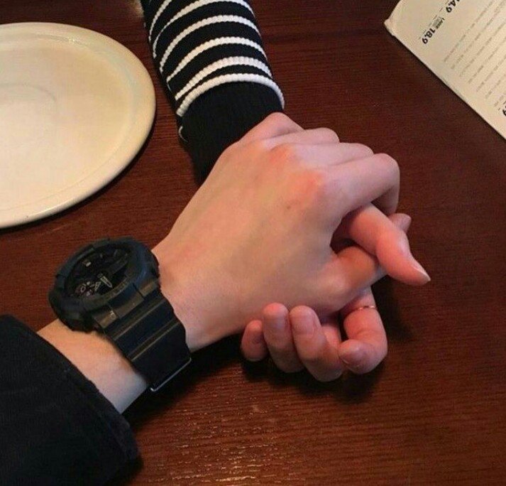 chanyeolnx's tweet photo. Pengen pegang tangan kamu terus... https://t.co/wMbzWGcTgX
