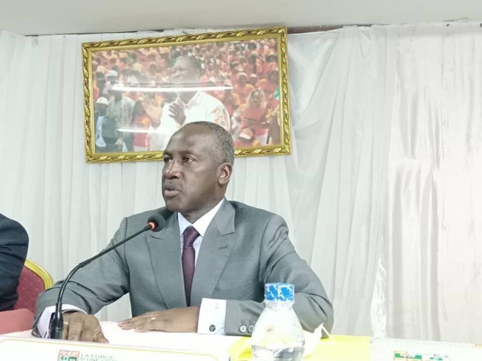 CotedIvoire_off's tweet photo. #PresidentielleCiv2020 :
Adama Bictogo (SE RHDP) " le RHDP a une avance de 800.000 nouveaux électeurs " 
Source : Le Patriote https://t.co/9v0sxCGwKI