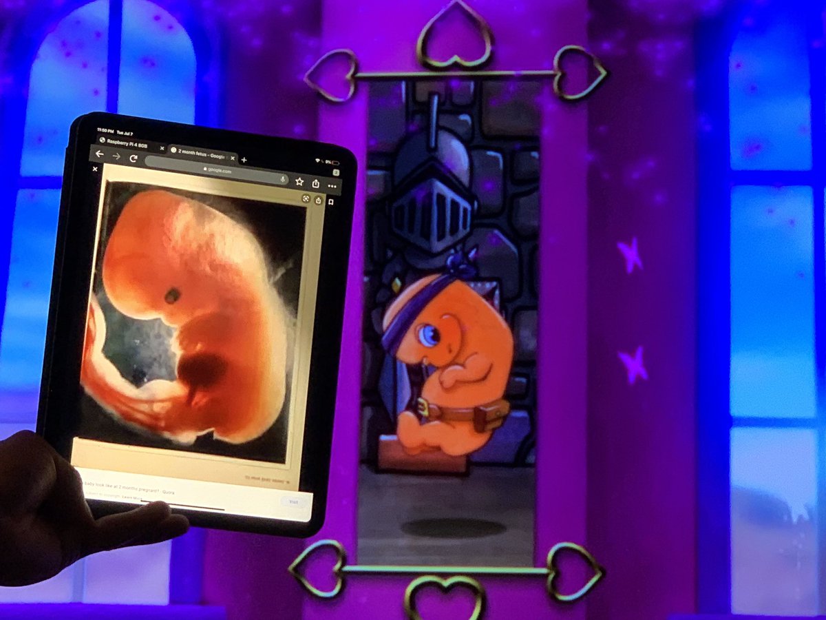 The moment when you’re pointed out Bladezz from <a href="/theguild/">theguild</a> has a guild banner that transforms into a fetus. 😅 Did you notice the throwback to a minor <a href="/feliciaday/">Felicia Day🇺🇸</a> 🤣 #dead