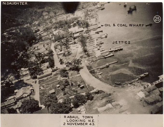 1943年くらいのラバウル市街地の資料って意外と無いなぁ 