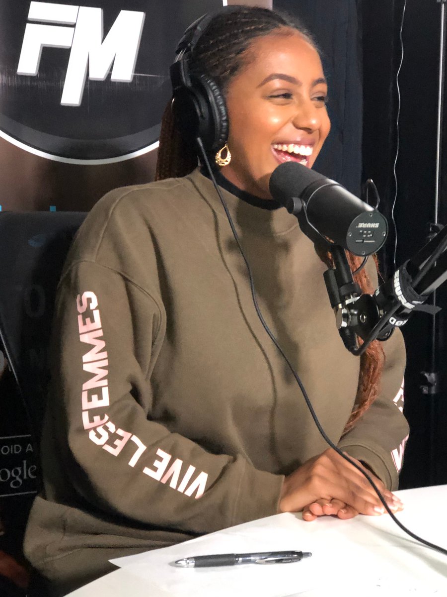 LIVEFM_Online's tweet photo. NOW I #BrimbankLIVE INSPIRATIONAL CREATIVES with @lydiaatess ...special guests - Sami Obama & Nicholas Sampson #VoiceoftheNextgen #loveinspiringlocals #broadcastacrossyourneighbourhood #broadcastacrosstheworld @BrimbankCouncil @Making_Media https://t.co/npuhLVuXZH