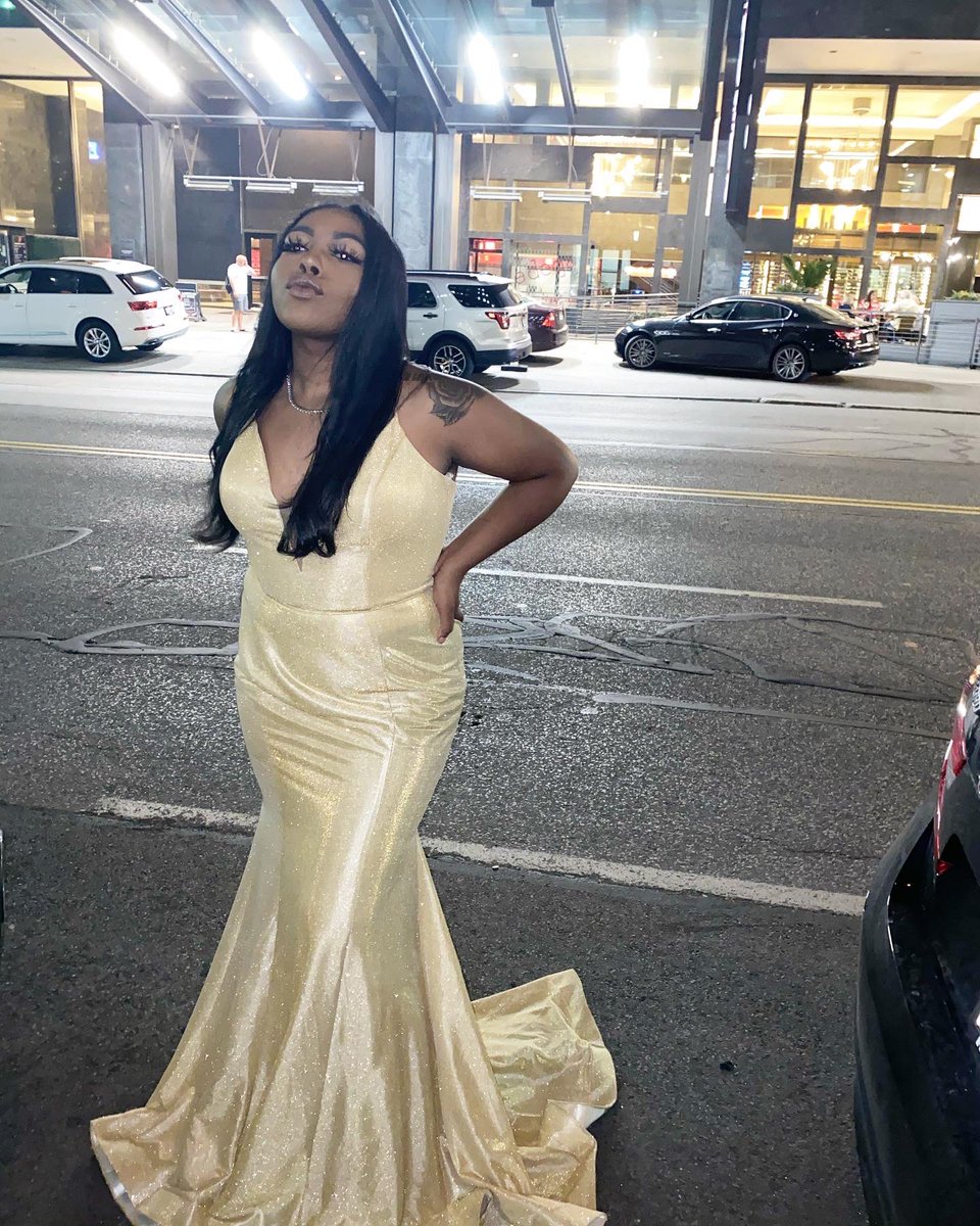 jgaestheticsllc's tweet photo. Pandemic prom🥂✨ #prom2k20 https://t.co/OtSxvC2HDO
