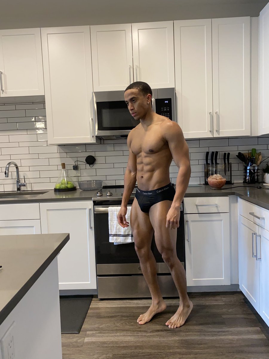 Quennell18's tweet photo. Naked but still not easy! 
Enjoy the view tho 😉 https://t.co/w4i2VF3dNJ https://t.co/KMWPA6l2o8