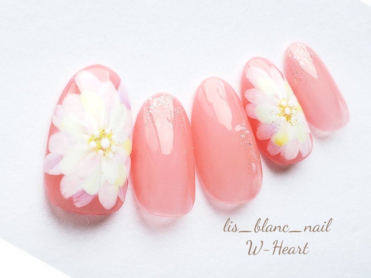 コーラルピンクネイル