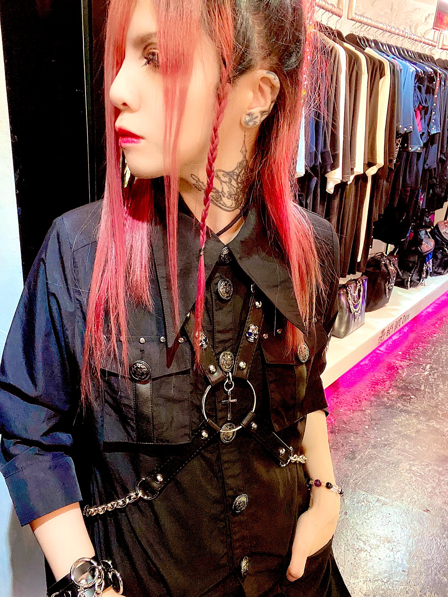 クロイさん プリムールミリタリーセットのブラックb ボトムはブーツイン トップスにはハーネスをつけることで軍服感をプラスしてみました ここに軍帽があったら最高よねんっ Sexpottokyo セクポ セクポコーデ T Co 3akaujytiy Twitter