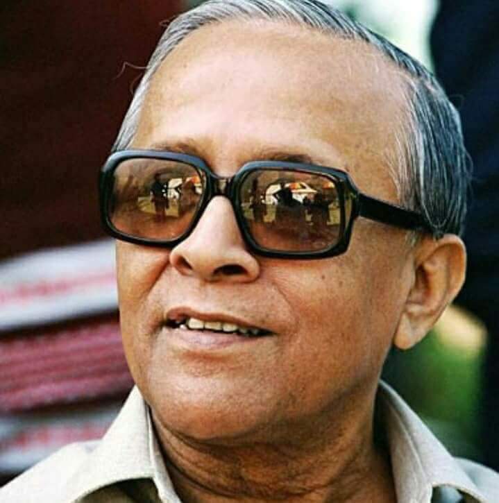 RabaSoyel's tweet photo. @SDey83 One repoter asked Jyoti Basu - 
"How Bengal was remain so peaceful after 1984 and 1992?"

Jyoti Basu replied -
"Because Bengal Govt was always against any kind of Communal violence".

#LongLiveJyotiBasu https://t.co/2zqtF15ah3