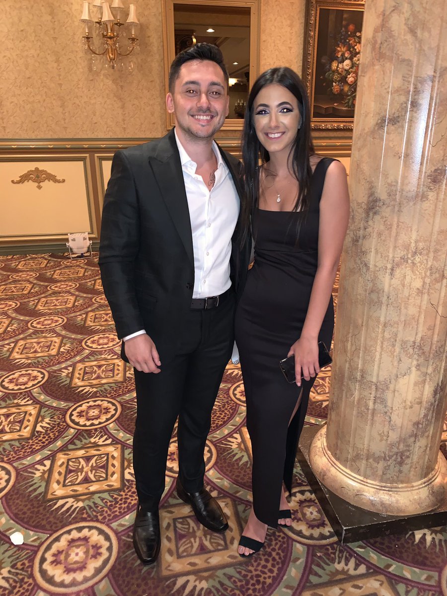 Twitter, please help me find out who this girl is.