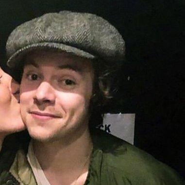 Harry Styles with boinas; a thread.