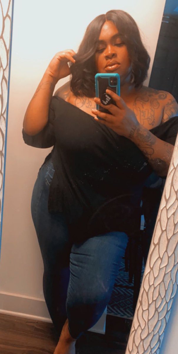 centerrianicole's tweet photo. Mood. https://t.co/aGpNgGDeyk