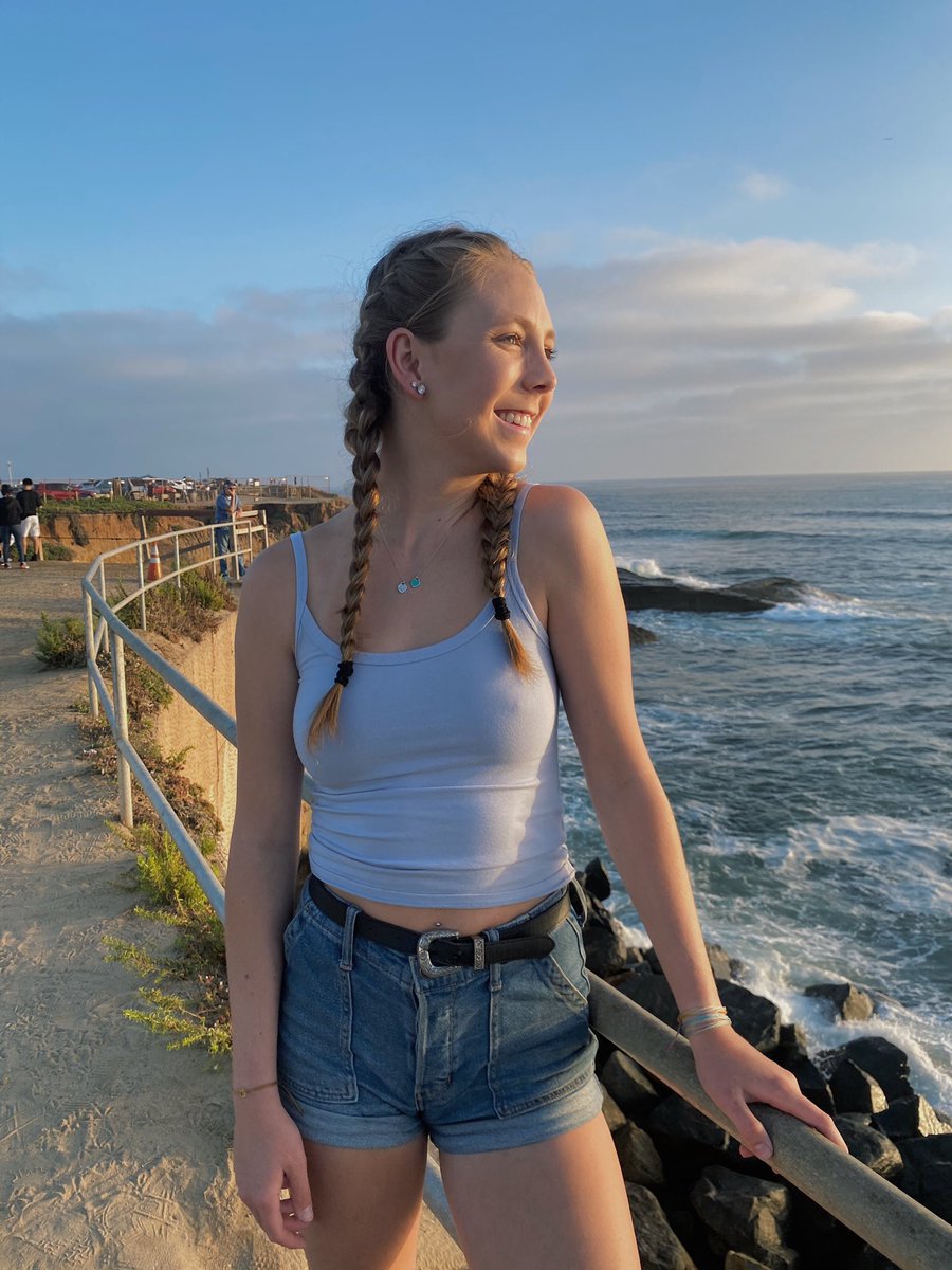 CamiSeaman's tweet photo. Trying to get celeste to look at al the birds https://t.co/5B0GCrlKnM