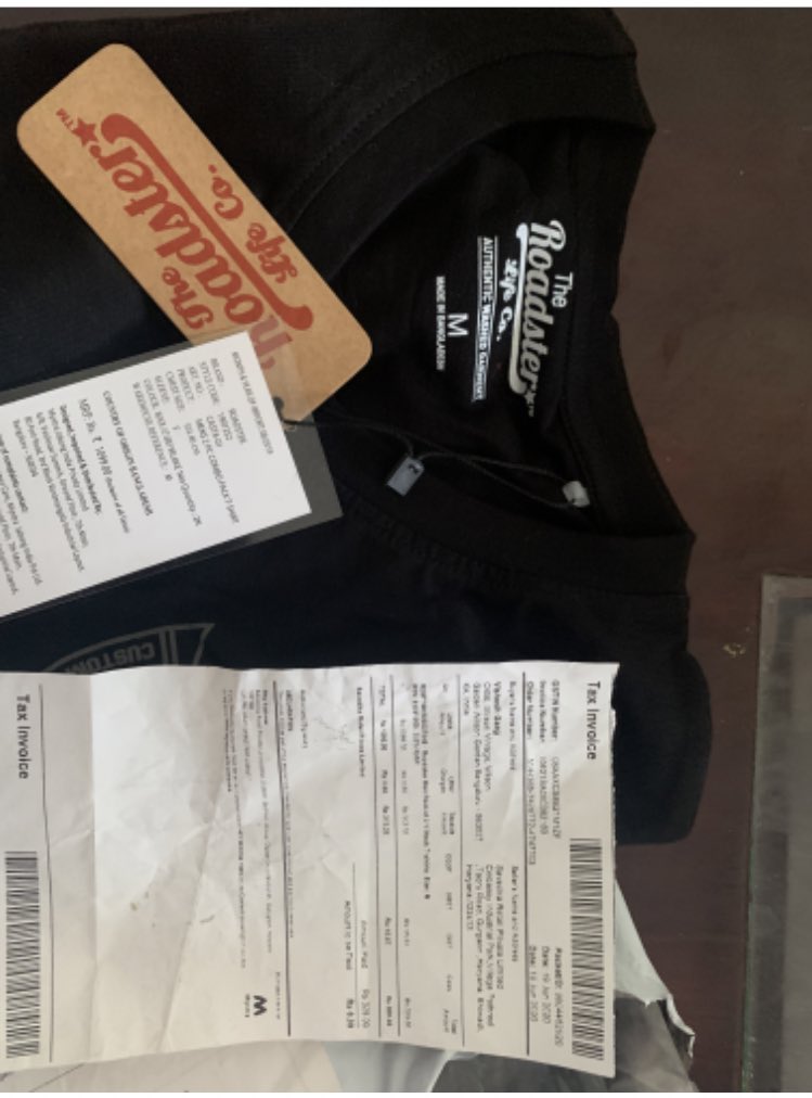 Garg_Vishy's tweet photo. @myntra, kindly send me proof of you guys shipping the correct order to me. Because your customer care ‘executives’ are of absolutely no help whatsoever. I was promised a callback from someone who might be able to help, but that hasn’t happened. #myntra #boycottmyntra https://t.co/49IUF2mH52