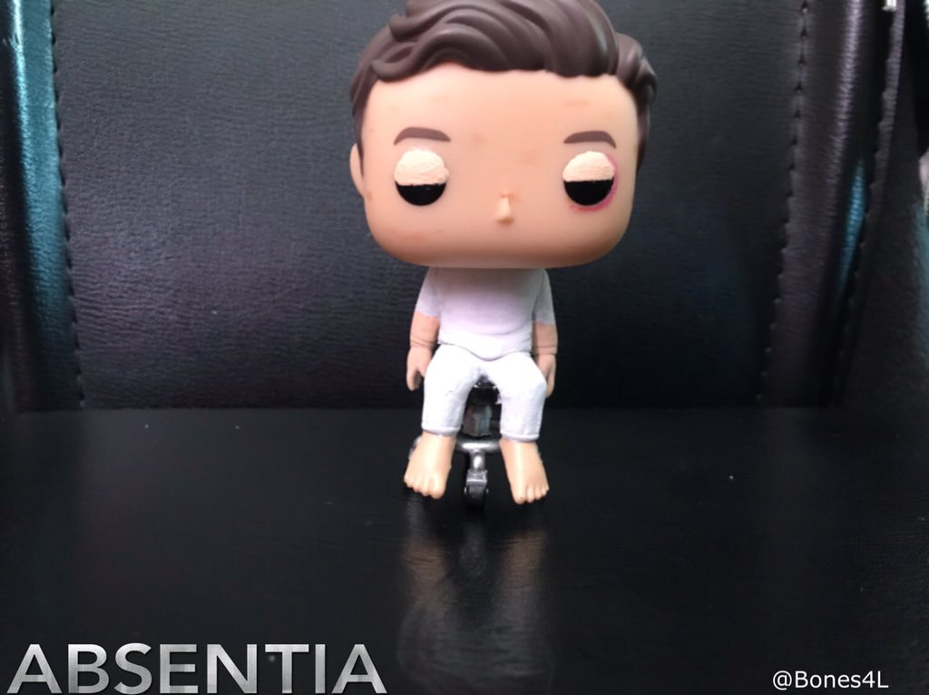 Bones4L's tweet photo. Oh I definitely need a bigger shelf for the #AbsentiaCustomMadeFunkoPops as I’ve still got these to add to that shelf 😱😉🥺😬

And definitely more to come once Absentia S3 starts July 17th 😉👁
@AbsentiaSeries @Stana_Katic @mattlenevez @EvilWillPascoe @heusinger https://t.co/0jBEfNY0UK